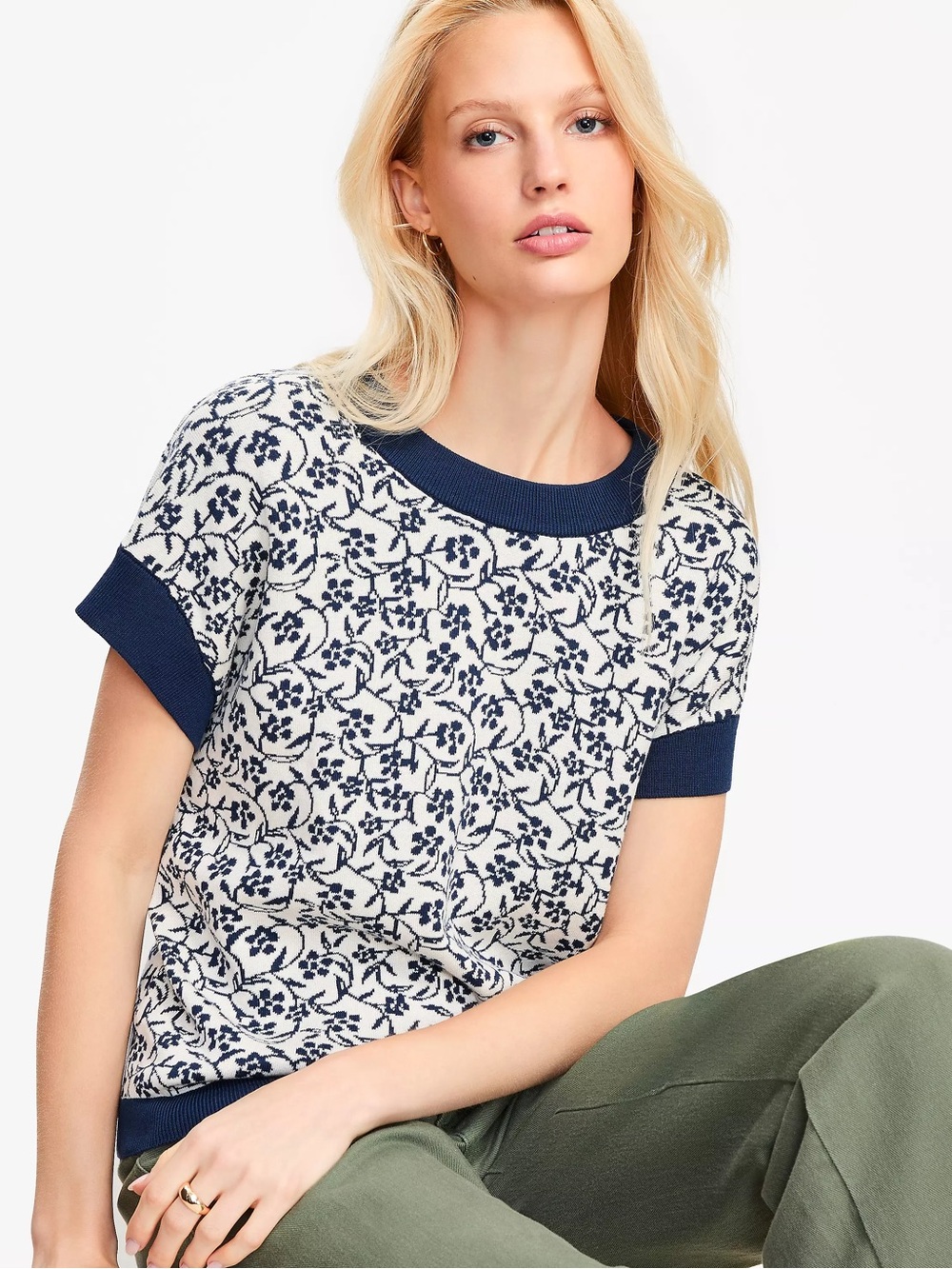 NWT Loft Garden Refined Wedge Sweater Tee Size Large